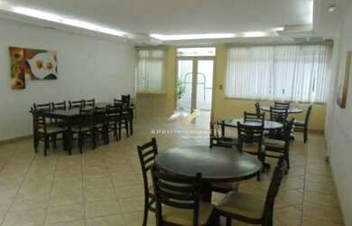 Imagem: O apartamento possui 3 Dormitórios, 1 Banheiro, 2 Vagas na