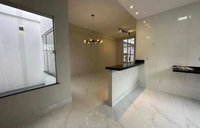 Imagem 3: Casa no Porto Marina. Piscina, 2 Vagas na garageme3 Dormitórios