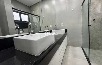 Imagem 12: Casa em condomínio disponível para locação no bairro Grand Ville em...