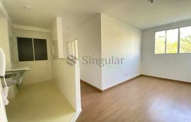 Imagem: O apartamento possui 2 Dormitórios, 1 Banheiro, 1 Vaga na garagem