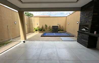 Imagem 11: Luxuoso sobrado com três suítes e piscina no Jardim Atlântico