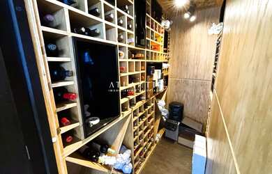 Imagem 9: Cobertura de Alto Padrão em Localização Nobre com Vista Mar e Lazer...