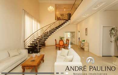 Imagem: A casa em condomínio possui 4 Dormitórios, 1 Banheiro, 1 Vaga