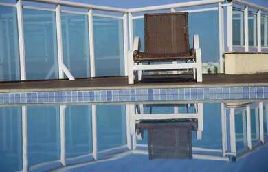 Imagem: O studio possui 1 Dormitório, 1 Banheiro, 1 Vaga na garagem