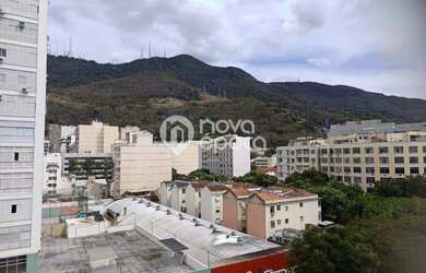 Imagem: O apartamento possui 3 Dormitórios, 3 Banheiros, 2 Vagas na