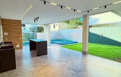 Imagem 12: Alto Padrão no Alphaville Fortaleza 475m², Piscina e Acabamento Premium