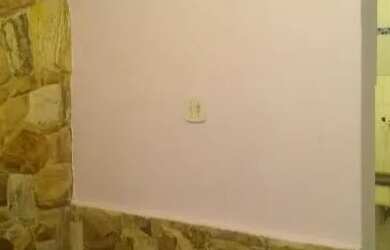 Imagem: A casa possui 1 Dormitório, 1 Banheiro, 50m² de Área e está