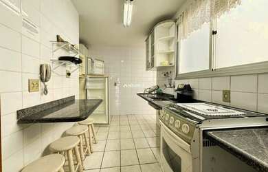 Imagem 9: Dois quartos grande em predio de frente mar