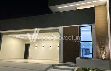 Imagem: A casa em condomínio possui 3 Dormitórios, 3 Banheiros, 4