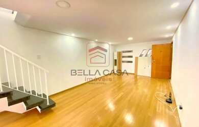 Imagem: A casa possui 4 Dormitórios, 5 Banheiros, 4 Vagas na garagem