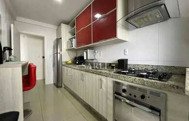 Imagem: O apartamento possui 2 Dormitórios, 2 Banheiros, 1 Vaga na