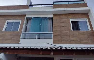 Imagem: A casa possui 3 Dormitórios, 3 Banheiros, 1 Vaga na garagem