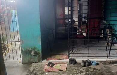 Imagem: A casa possui 3 Dormitórios, 4 Banheiros, 1 Vaga na garagem