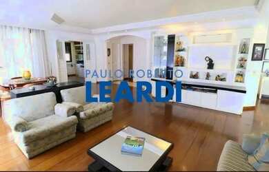 Imagem: O apartamento para alugar possui 3 Dormitórios, 5 Banheiros