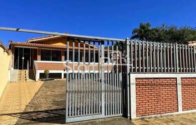 Imagem: A casa em condomínio possui 3 Dormitórios, 4 Banheiros, 5