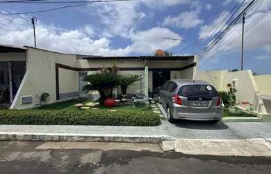 Imagem: A casa em condomínio possui 3 Dormitórios, 2 Banheiros, 1