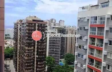 Imagem: O apartamento possui 4 Dormitórios, 4 Banheiros, 2 Vagas na