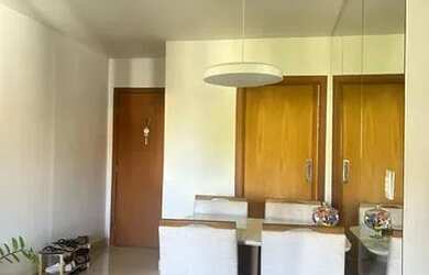 Imagem: O apartamento possui 2 Dormitórios, 1 Banheiro, 2 Vagas na