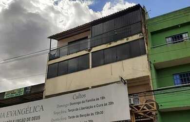 Imagem: O apartamento possui 2 Dormitórios, 1 Banheiro, Churrasqueira