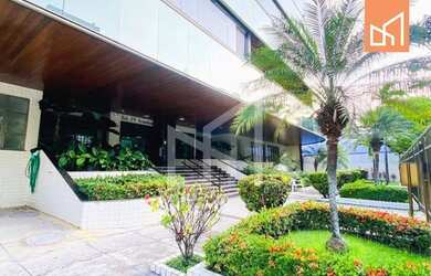 Imagem: O apartamento possui 3 Dormitórios, 1 Banheiro, 2 Vagas na