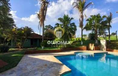 Imagem: A fazenda possui 500m² de Área, Churrasqueira, Piscina e