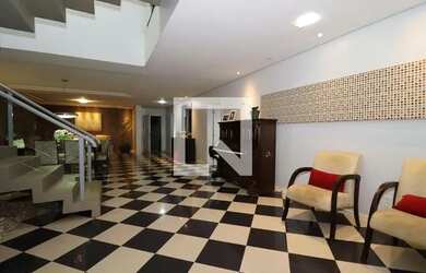 Imagem: A casa em condomínio possui 5 Dormitórios, 5 Banheiros, 5