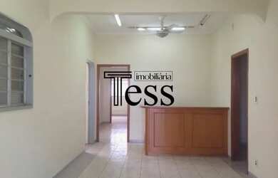 Imagem: A casa possui 5 Dormitórios, 5 Banheiros, 250m² de Área e