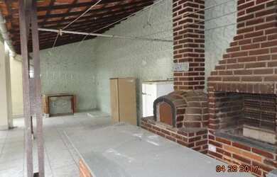 Imagem: A casa possui 5 Dormitórios, 5 Banheiros, 4 Vagas na garagem