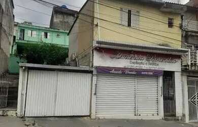 Imagem: A casa possui 3 Dormitórios, 2 Banheiros, 150m² de Área