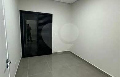 Imagem 13: Casa à venda com 3 quartos, sendo 3 suítes, no condomínio Condomíno Helena Maria, Sorocaba