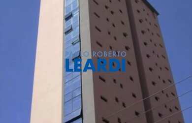 Imagem: O depósito possui 1 Vaga na garagem, 33m² de Área e está