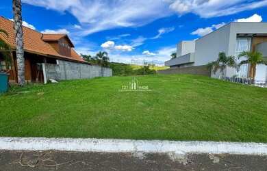 Imagem: O terreno possui 416m² de Área, Imóvel novo e está localizado