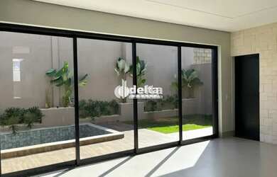 Imagem 9: Casa no condomínio Splendido disponível para venda em Uberlândia-MG