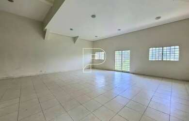 Imagem: A casa em condomínio possui 5 Dormitórios, 5 Banheiros, 4