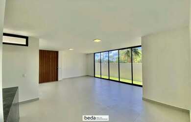 Imagem: A casa em condomínio possui 3 Dormitórios, 4 Banheiros, 2