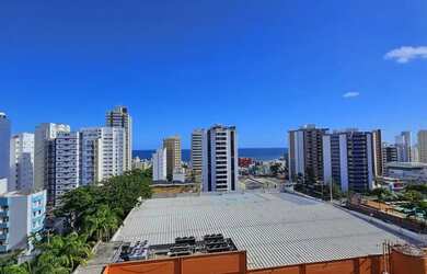 Imagem: O apartamento possui 4 Dormitórios, 2 Banheiros, 2 Vagas na