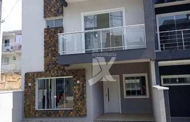 Imagem: A casa em condomínio possui 3 Dormitórios, 2 Banheiros, 1