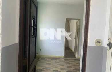 Imagem: O apartamento possui 3 Dormitórios, 2 Banheiros, 76m² de Área