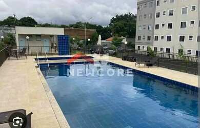 Imagem: O apartamento possui 2 Dormitórios, 1 Banheiro, 1 Vaga na garagem