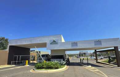 Imagem: A casa em condomínio possui 3 Dormitórios, 4 Banheiros, 2