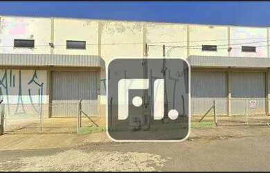 Imagem: O depósito possui 4 Vagas na garagem, 2.100m² de Área e