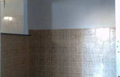 Imagem 1: Alugo uma casa pequena. 