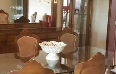 Imagem: O apartamento possui 4 Dormitórios, 2 Banheiros, 3 Vagas na