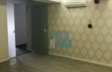 Imagem: O depósito possui 5 Vagas na garagem, 260m² de Área e está