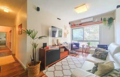 Imagem: O apartamento possui 2 Dormitórios, 2 Banheiros, 1 Vaga na