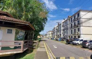 Imagem: O apartamento possui 3 Dormitórios, 1 Banheiro e 1 Vaga na