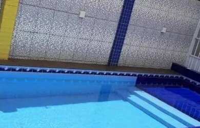 Imagem: A casa possui 3 Dormitórios, 3 Banheiros, 2 Vagas na garagem