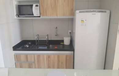 Imagem: O apartamento possui 1 Dormitório, 1 Banheiro, 1 Vaga na garagem