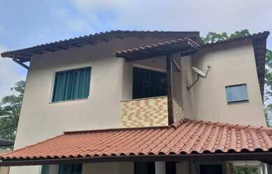 Imagem: A casa possui 2 Dormitórios, 5 Banheiros, 1 Vaga na garagem