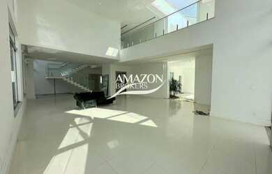 Imagem: A casa em condomínio possui 5 Dormitórios, 5 Banheiros, 4